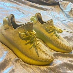Yeeszy boost “butter”